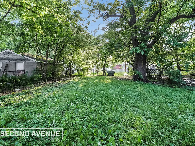 3746 Kahlert Ave — Photo 15