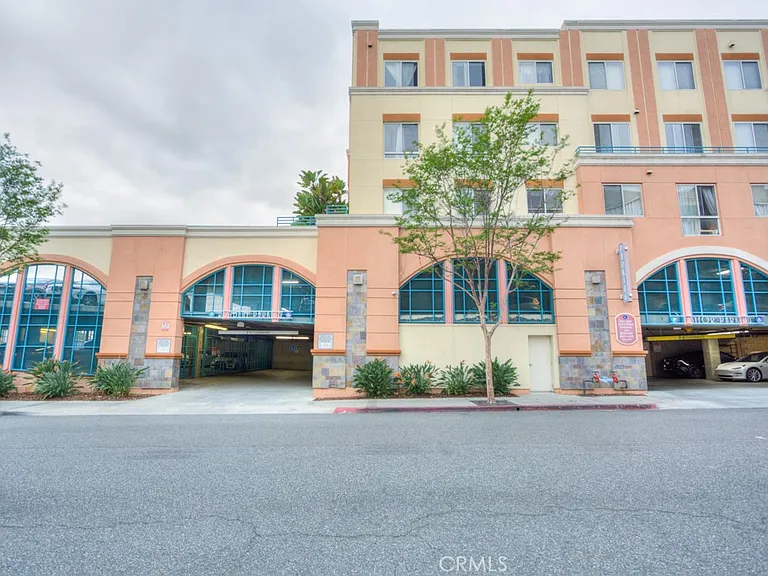 580 W Main #302 — Photo 39