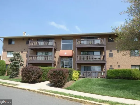 2756 Hollywood Rd APT 104, Falls Church, VA 22043