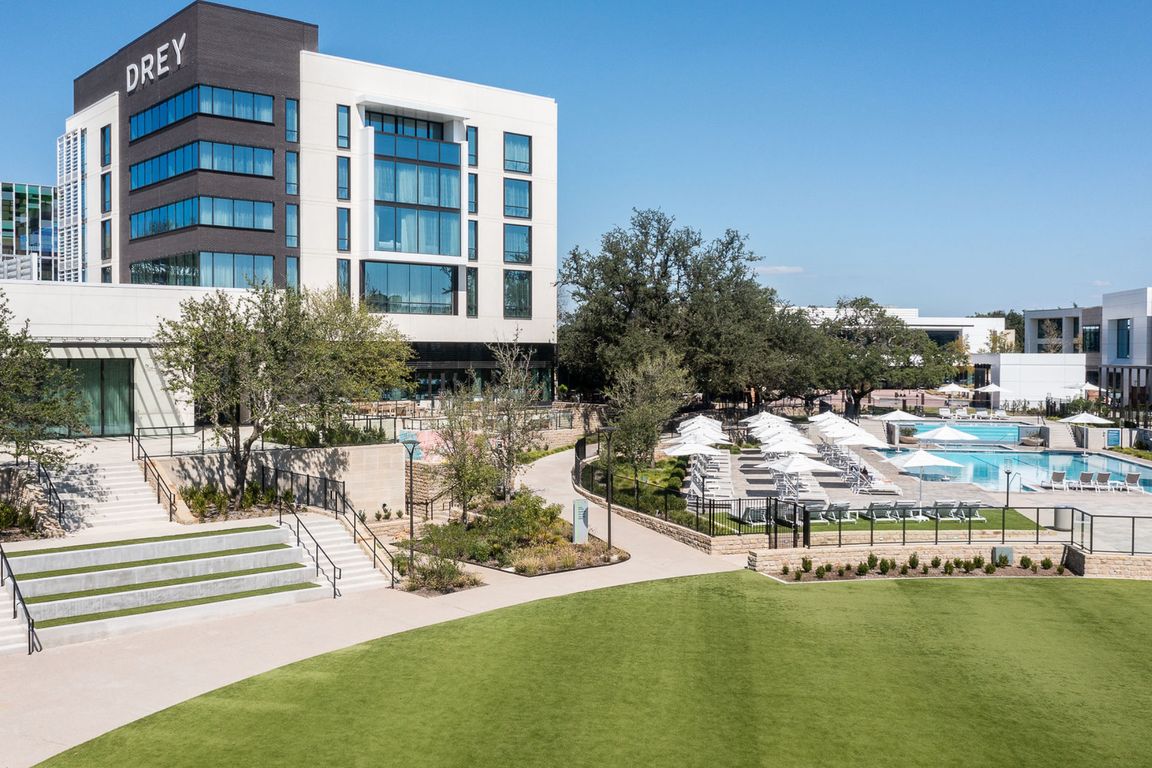 The Village Country Club