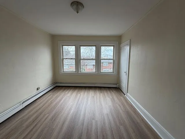 2 bed, 1.0 bath, $2,100 — Photo 2