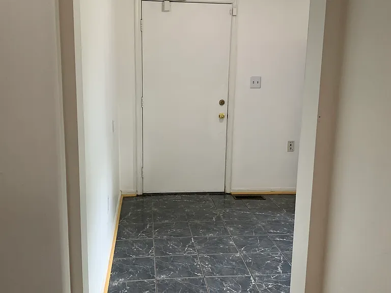 Second entry into the kitchen