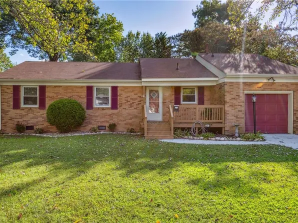 209 Hensley Dr, Newport News, VA 23602