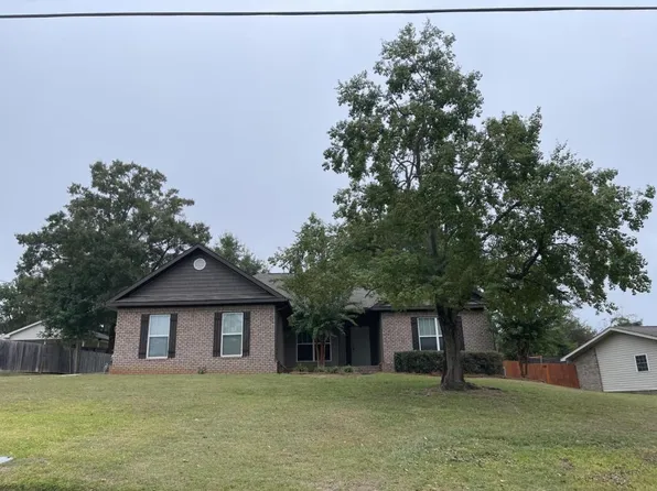 704 Dixie Dr, Enterprise, AL 36330