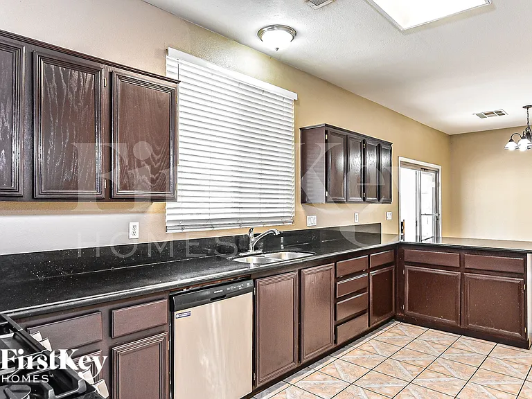 5970 Tamara Costa Ct — Photo 6