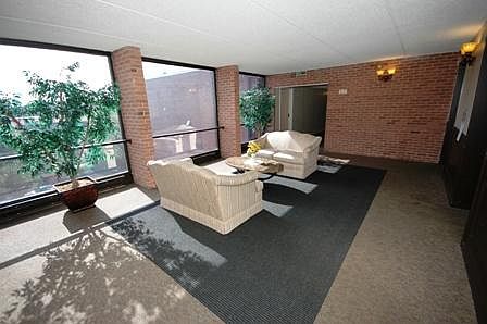 2nd image of 1450 Plymouth Ln APT 311