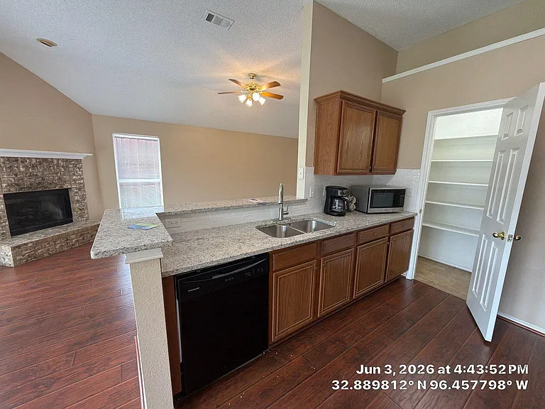 Lots of granite counter space