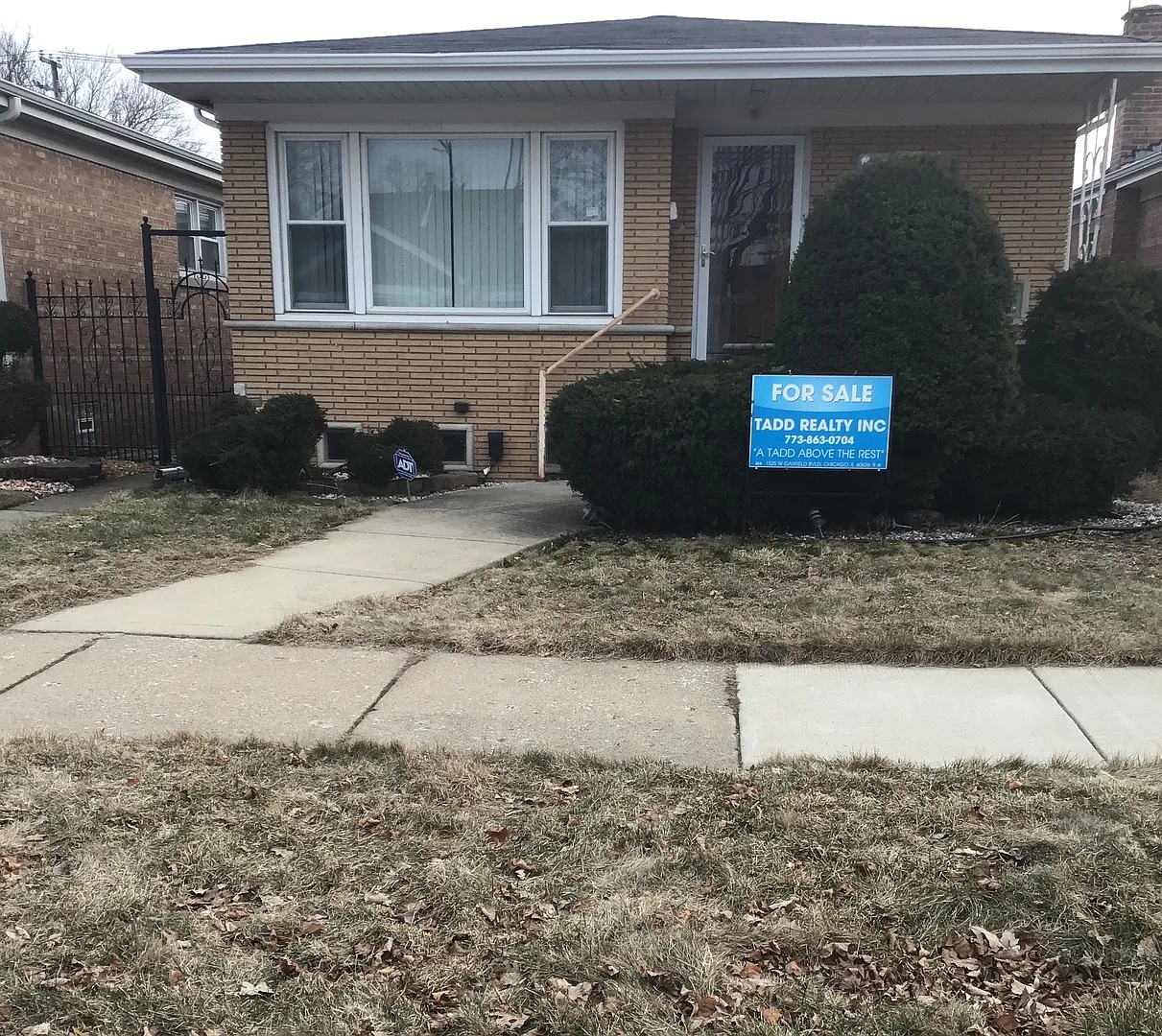 2907 W 81st St photo 1