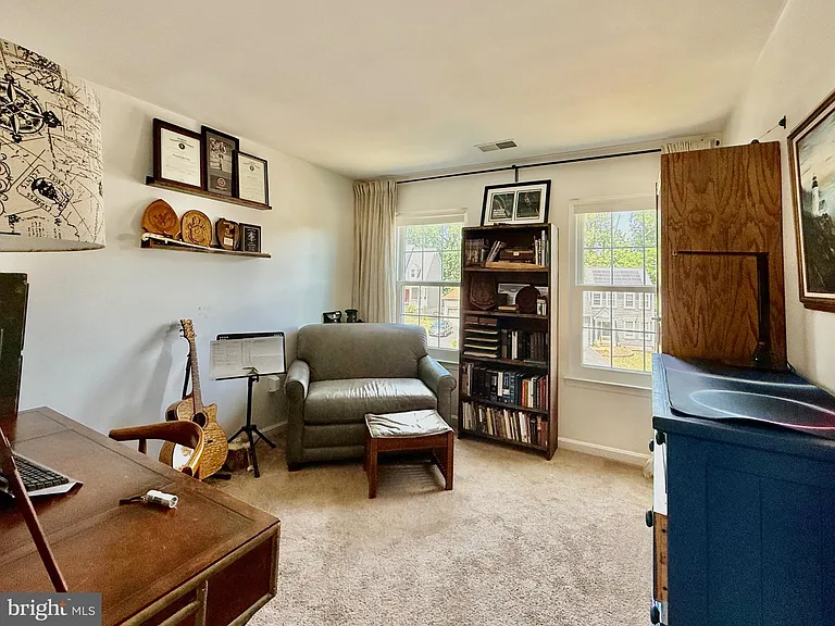 8 Woodmont Ct — Photo 14