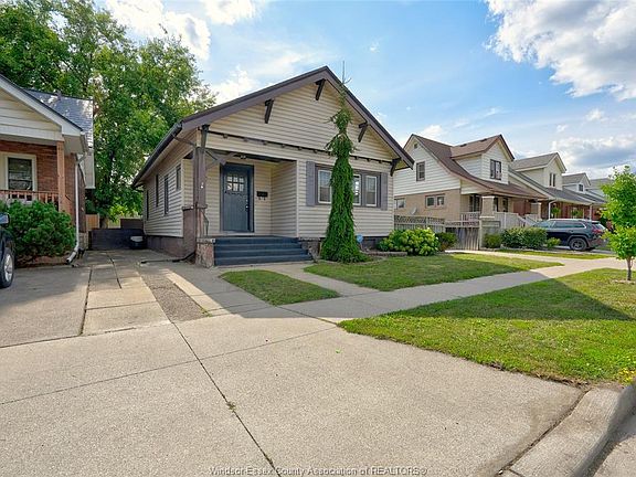3rd image of 849 Lawrence Rd