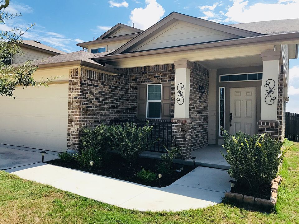 1st image of 758 Wolfeton Way