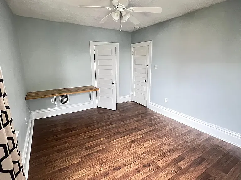 37 Haldane St #37 — Photo 16