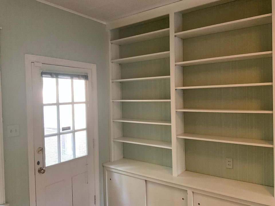 1st image of 305B Pekoe Ave #305B