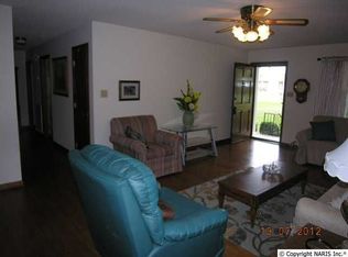 110 Thomas St, Moulton, AL 35650