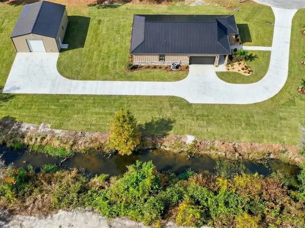 8308 Gibson Oaks Dr, Lakeland, FL 33809