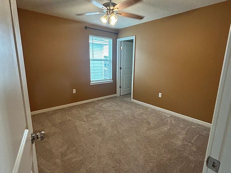 4244 Meandering Bay Dr — Photo 40