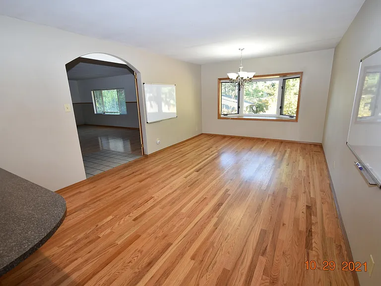 16920 NE 100th St — Photo 5