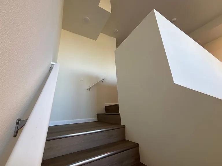 401 UNION — Photo 172