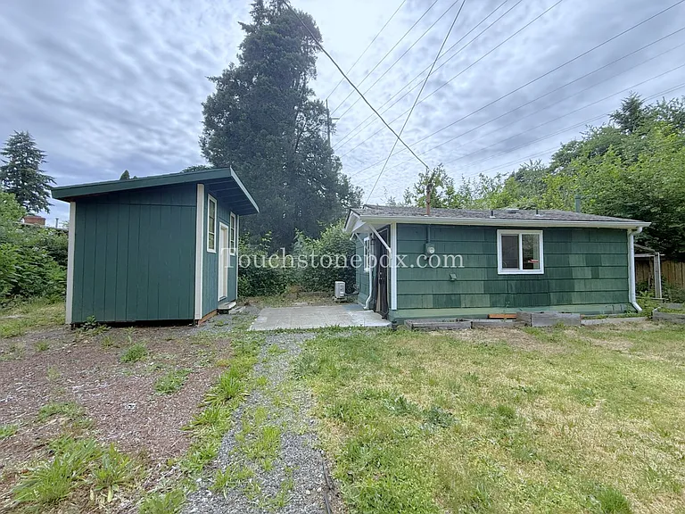 5660 SE 125th Ave — Photo 3