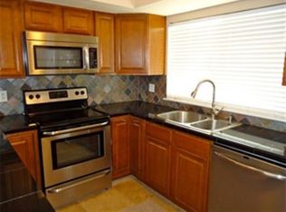 1005 S Uravan Ct, Aurora, CO 80017
