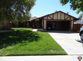 2300 Edam St, Lancaster, CA 93536