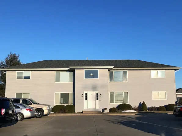 2401 Ashland Cir, Morris, IL 60450