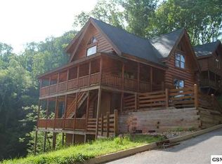 611 Stockton Dr, Pigeon Forge, TN 37876