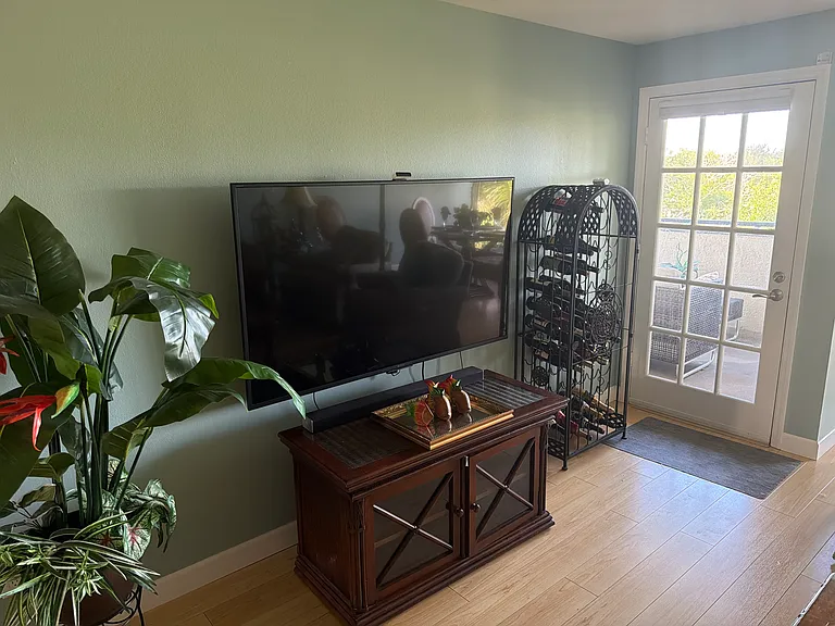 835 S Osprey Ave #312 — Photo 4