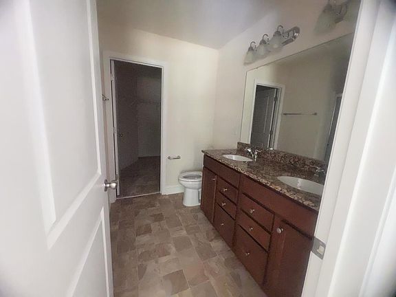 4th image of 364 White Oak Ridge Dr