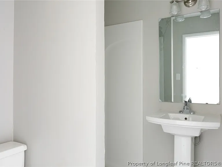 742 Buena Vista Dr — Photo 13