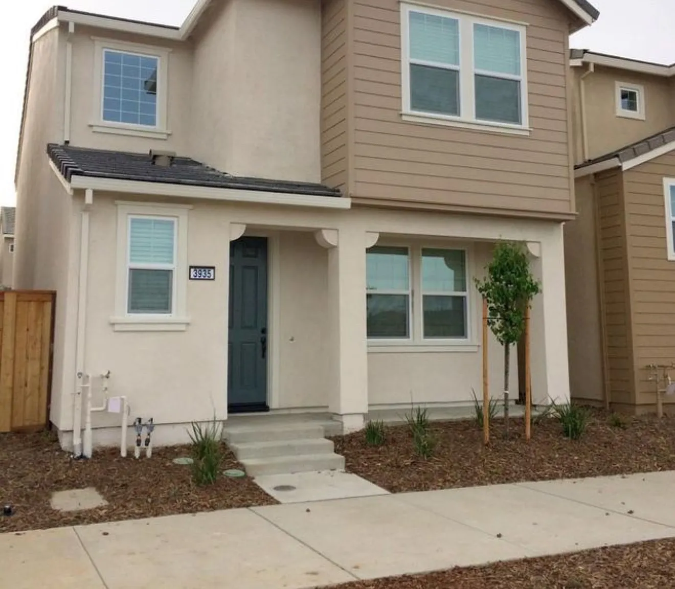 4 bed, 2.5 bath, 1698 sqft, $2,995 — Photo 1