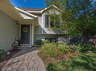 1669 Boardwalk, Eagan, MN 55122
