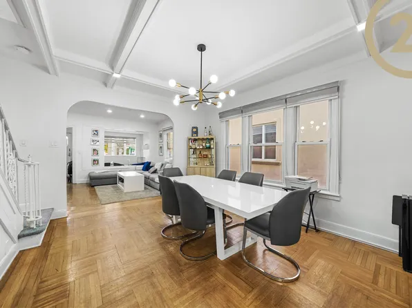 1530 East 2nd Street image 9 of 25