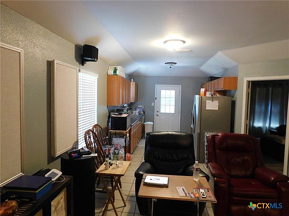 4th image of 240 Rosalie Dr