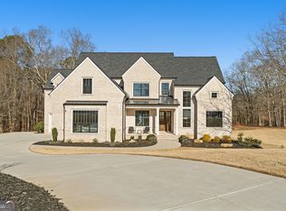 568 Versailles Dr, Auburn, GA 30011