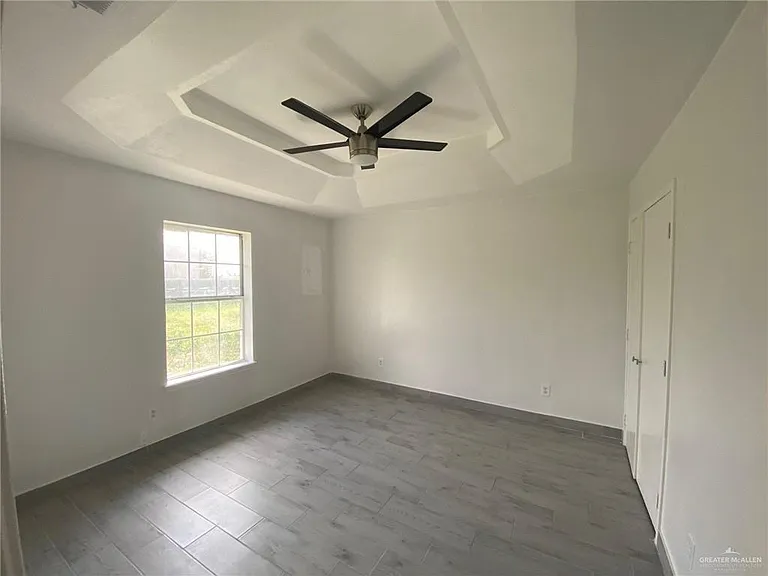 6910 Venus Dr — Photo 7