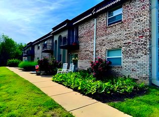 12160 Perida Ct #D, Saint Louis, MO 63128