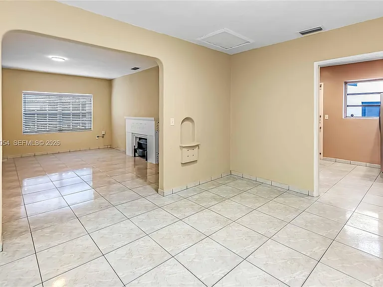 1015 Cortez St — Photo 12