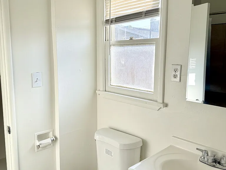 24448 Myers Ave — Photo 9