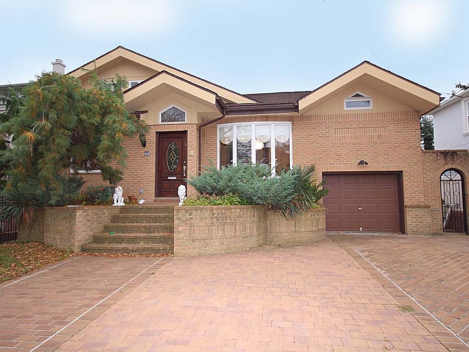 1st image of 44 Whitman Dr