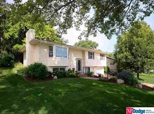 1612 S 123rd St, Omaha, NE 68144