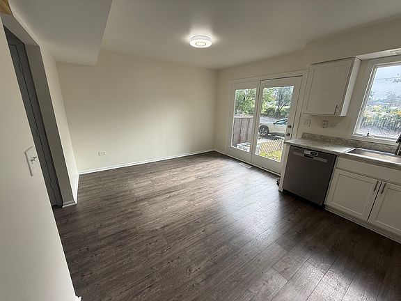 3rd image of 61 Gates St APT A