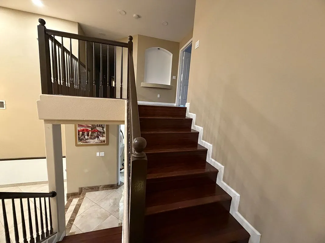 5 bed, 3.0 bath, 2653 sqft, $2,500 — Photo 2