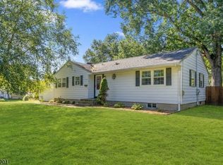 16 Dayton Rd, Flemington, NJ 08822