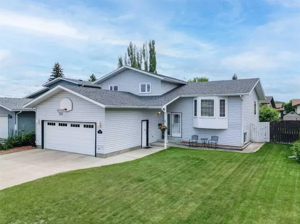 44 N Huget Cres, Red Deer, AB T4N 6P4