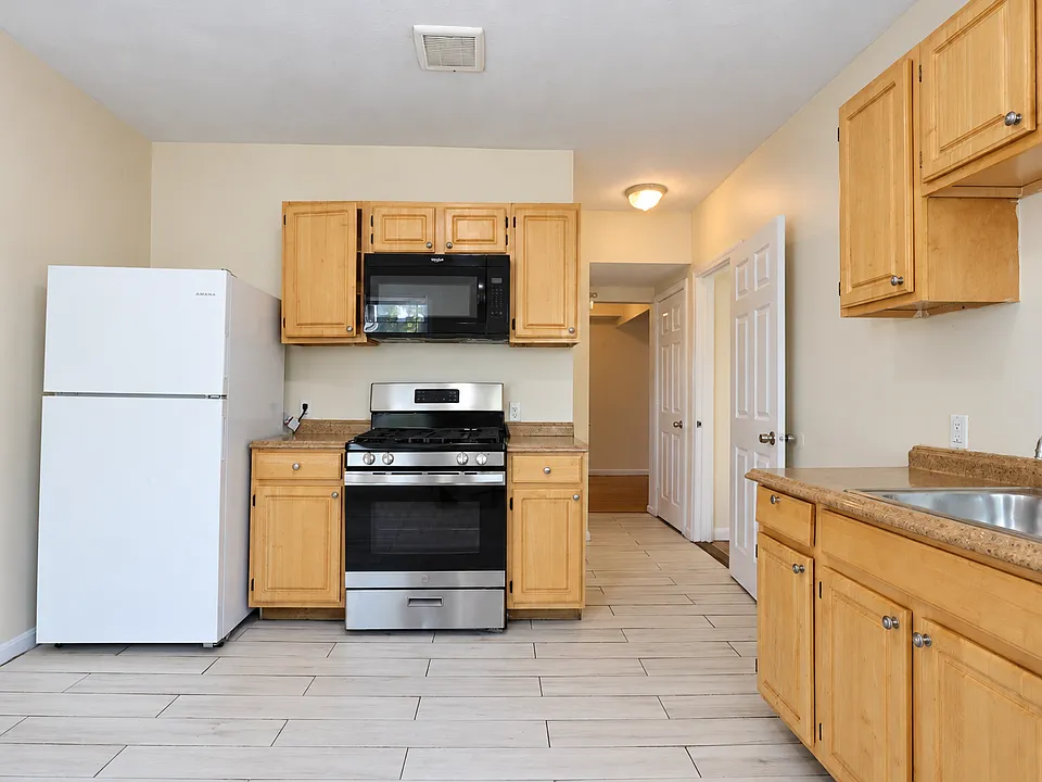 41 Harvard St #1
