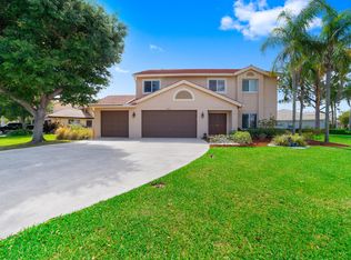 3925 Cypress Lake Dr, Lake Worth, FL 33467