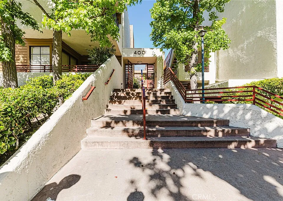 400 N Louise St #303