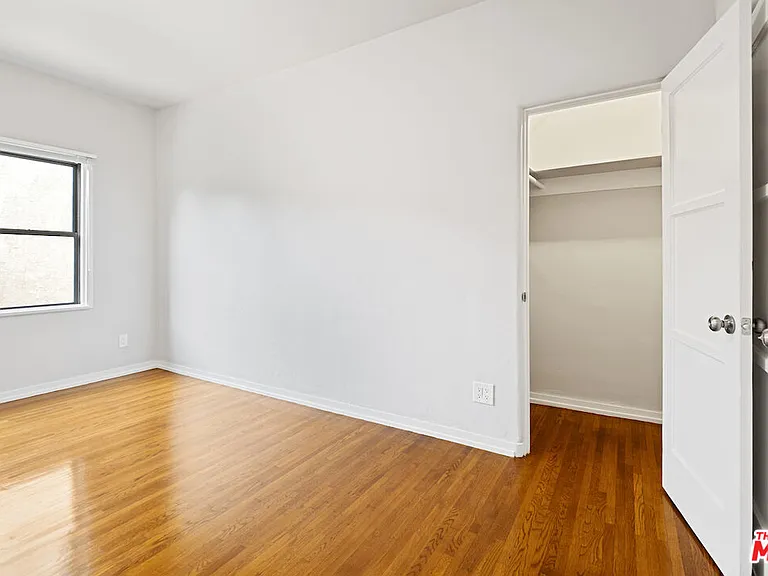 751 N Croft Ave #1/2 — Photo 16