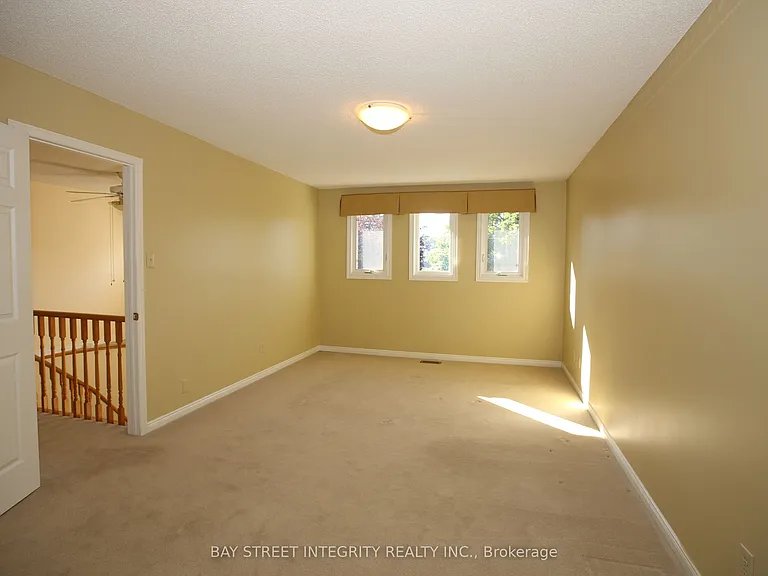 1906 Stoneybrook Ct — Photo 7